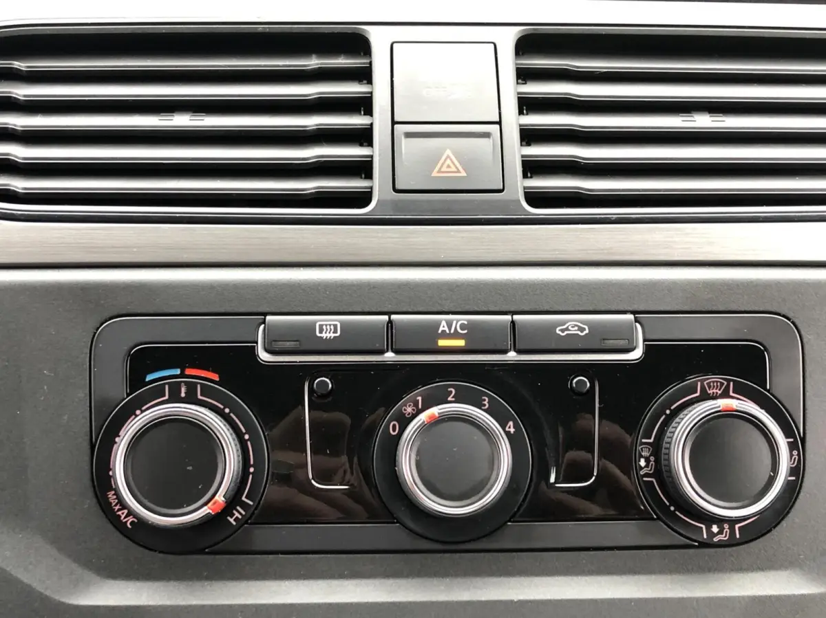 1.0 TSI Comfortline, AIRCO, CRUISE, 5 PERSOONS, LM VELGEN, PDC, DAB+, LEER