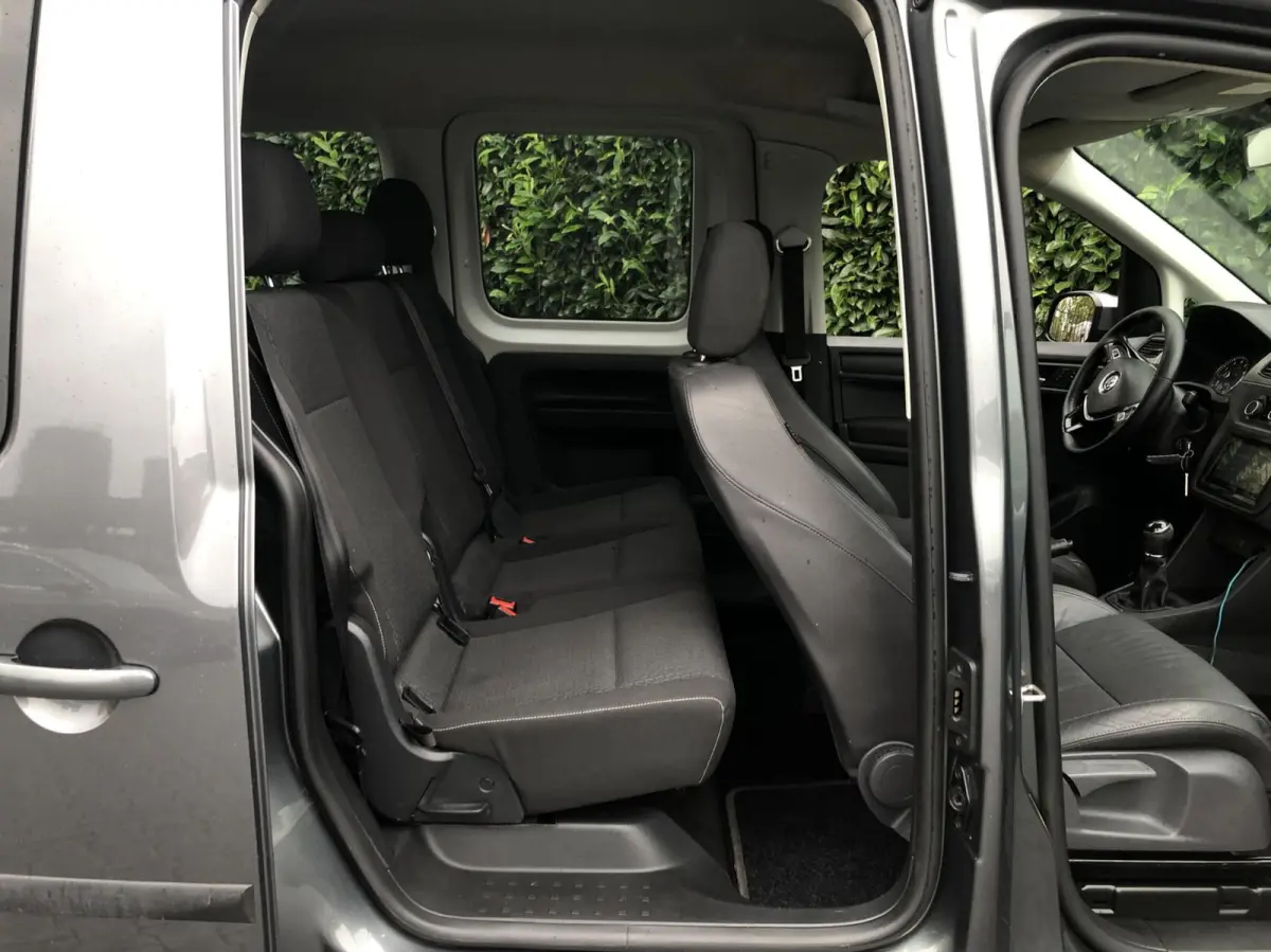 1.0 TSI Comfortline, AIRCO, CRUISE, 5 PERSOONS, LM VELGEN, PDC, DAB+, LEER