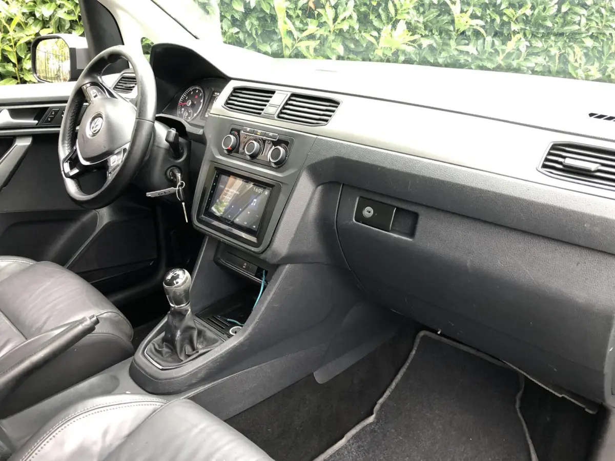 1.0 TSI Comfortline, AIRCO, CRUISE, 5 PERSOONS, LM VELGEN, PDC, DAB+, LEER