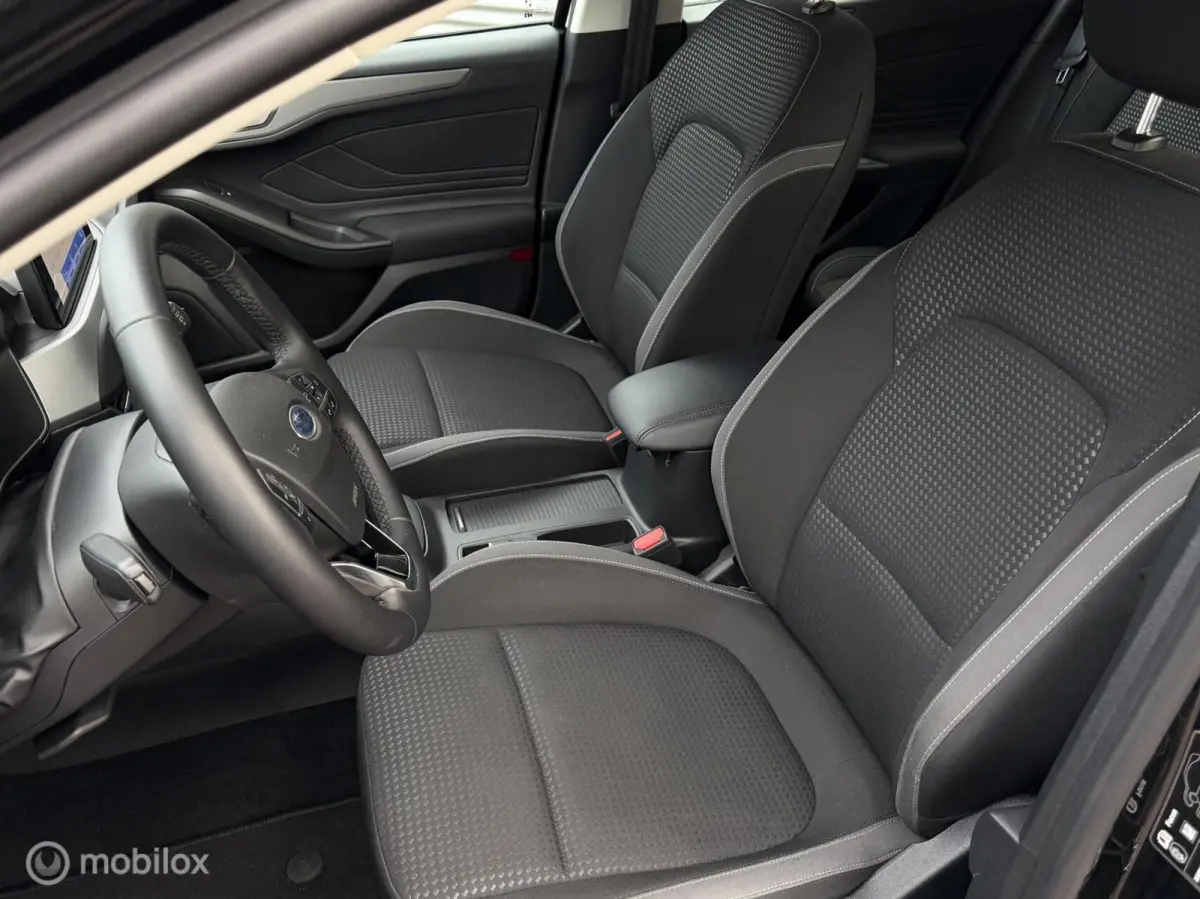 1.0 EcoBoost Connected | Airco | PDC V+A | Navi | Cruise |