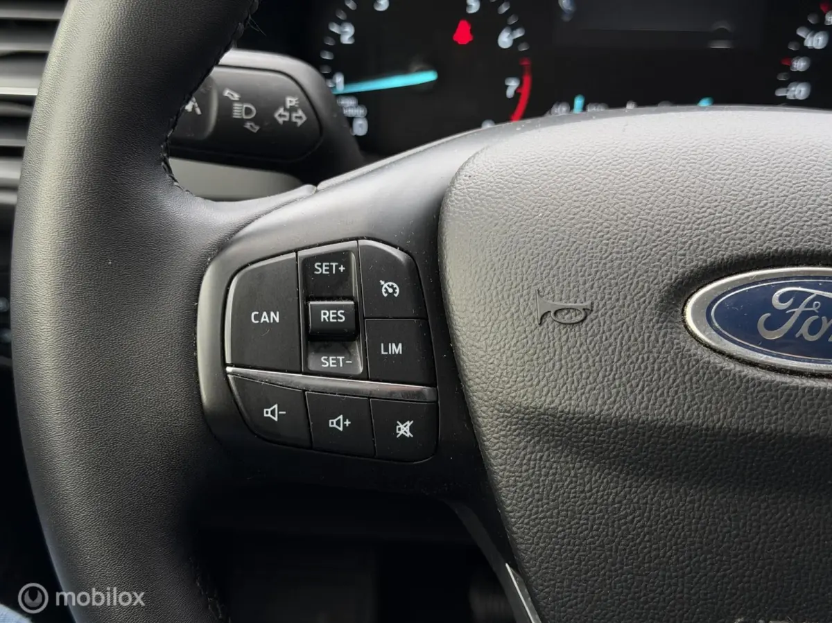 1.0 EcoBoost Connected | Airco | PDC V+A | Navi | Cruise |
