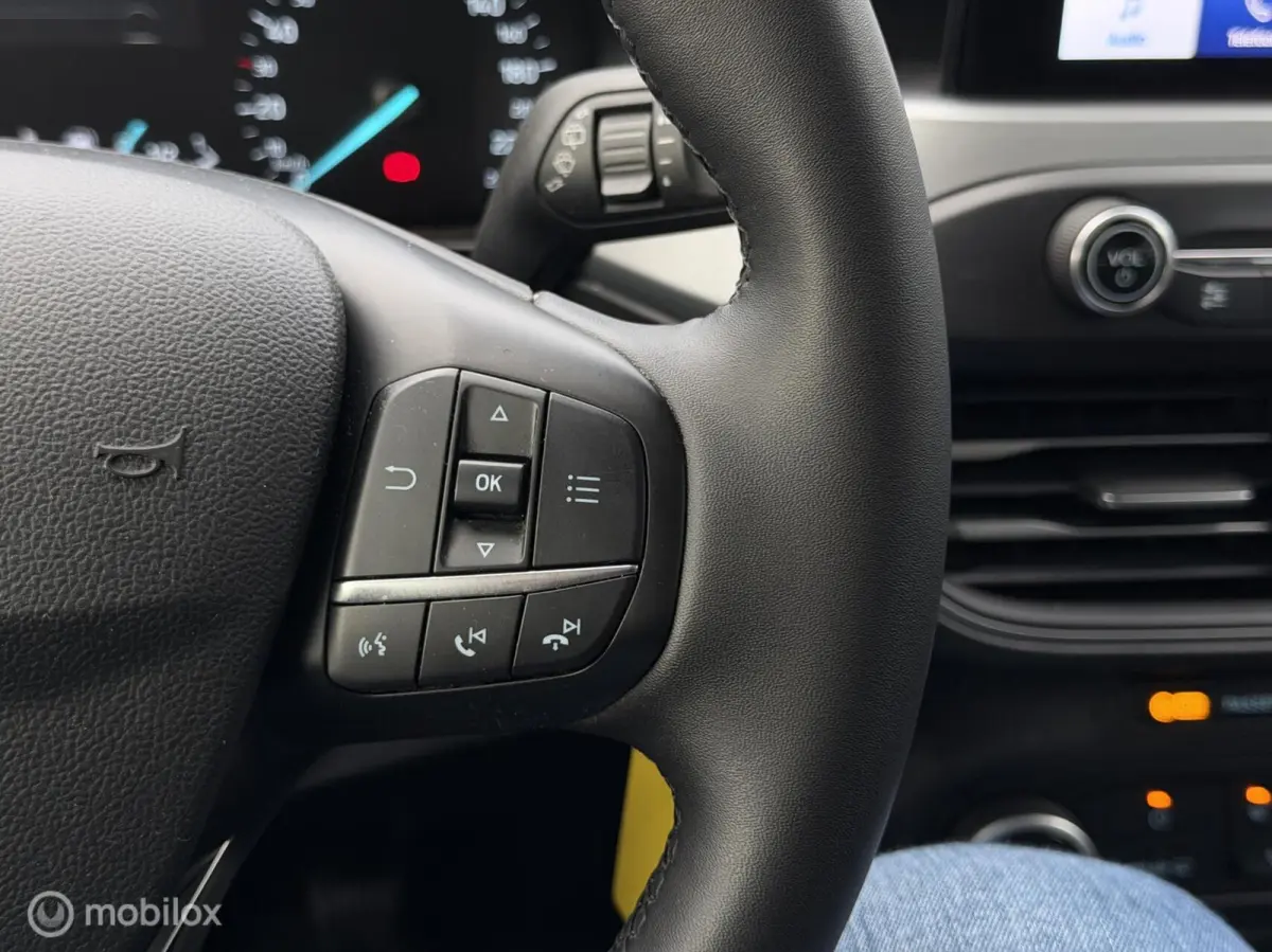 1.0 EcoBoost Connected | Airco | PDC V+A | Navi | Cruise |