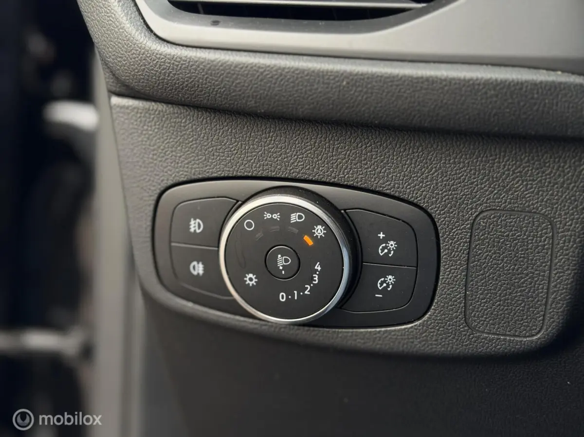 1.0 EcoBoost Connected | Airco | PDC V+A | Navi | Cruise |