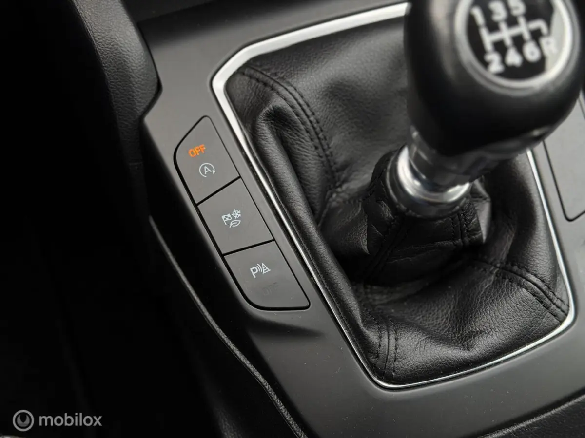 1.0 EcoBoost Connected | Airco | PDC V+A | Navi | Cruise |