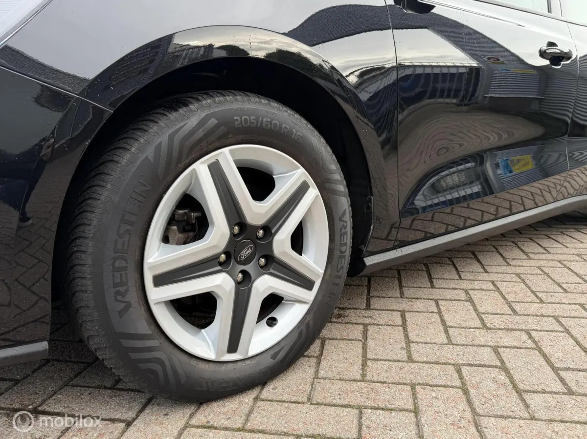 1.0 EcoBoost Connected | Airco | PDC V+A | Navi | Cruise |