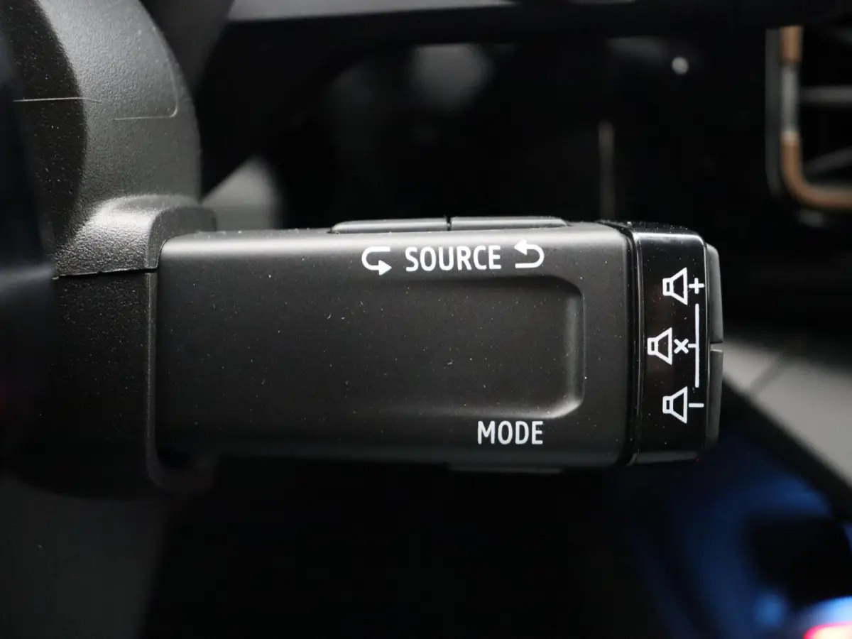 comfort range techno 52 kWh | Vijf jaar garantie | Stoel- en stuurwielverwarming | Vehicle-to-grid | Apple Carplay & Android Auto | Achteruitrijcamera | Warmtepomp |