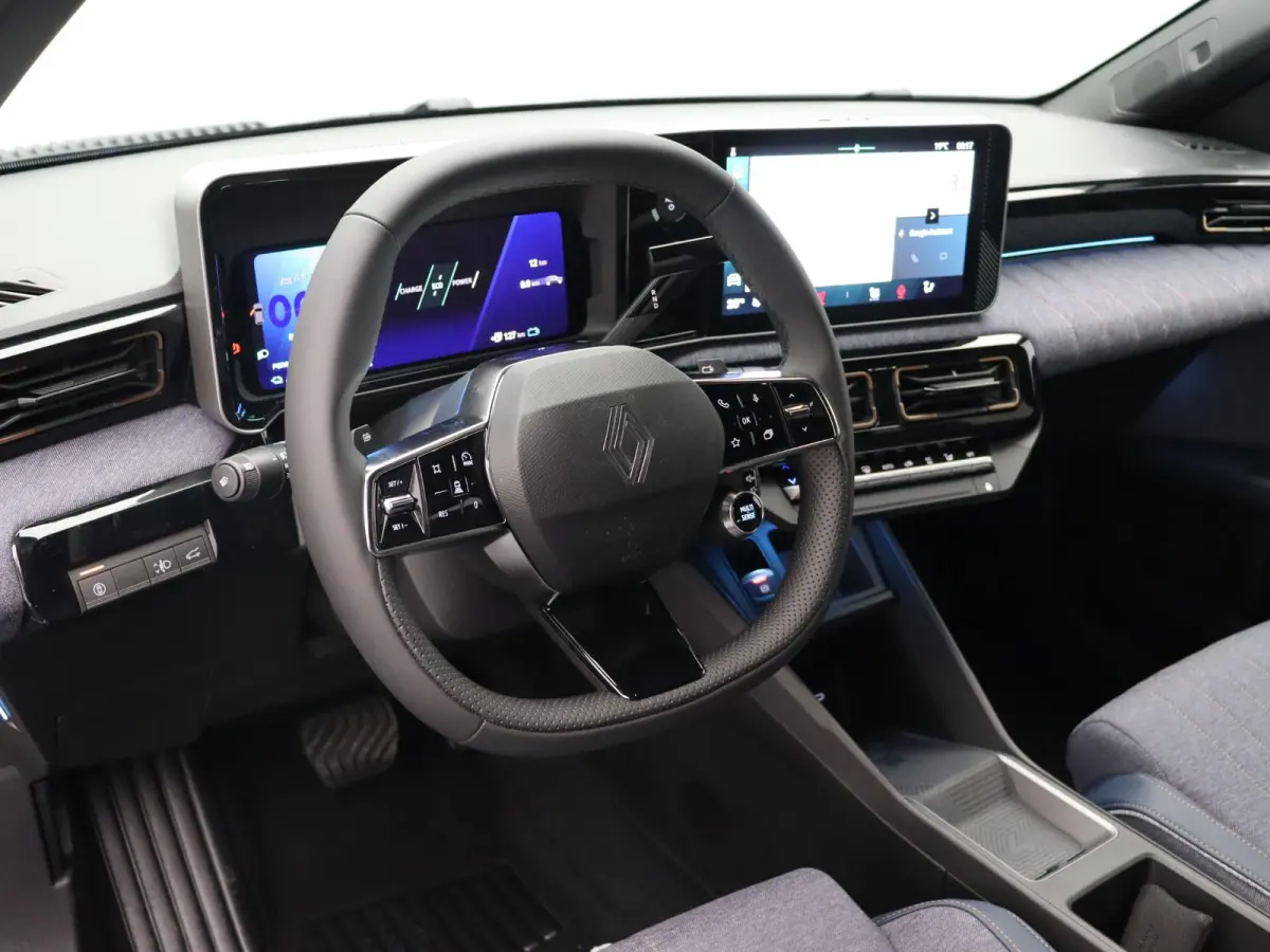comfort range techno 52 kWh | Vijf jaar garantie | Stoel- en stuurwielverwarming | Vehicle-to-grid | Apple Carplay & Android Auto | Achteruitrijcamera | Warmtepomp |