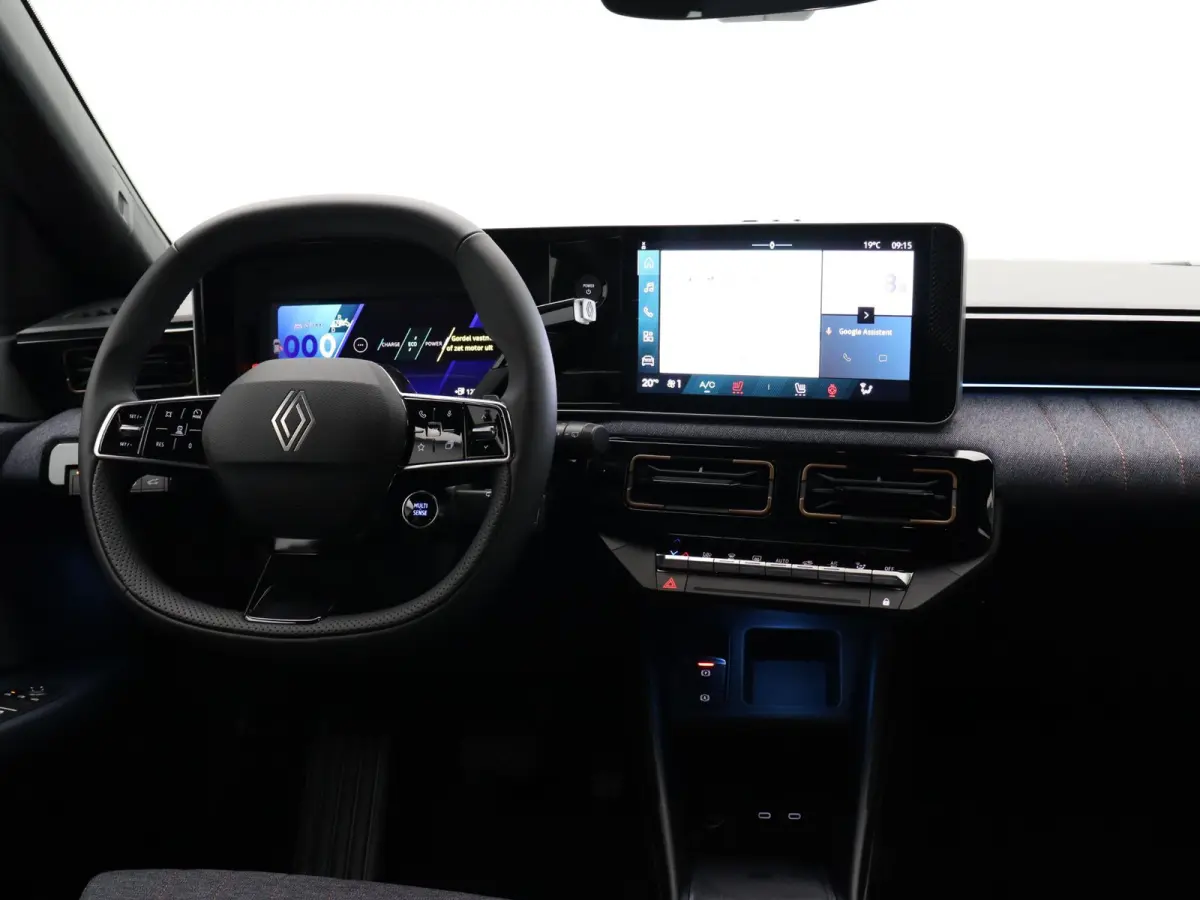 comfort range techno 52 kWh | Vijf jaar garantie | Stoel- en stuurwielverwarming | Vehicle-to-grid | Apple Carplay & Android Auto | Achteruitrijcamera | Warmtepomp |
