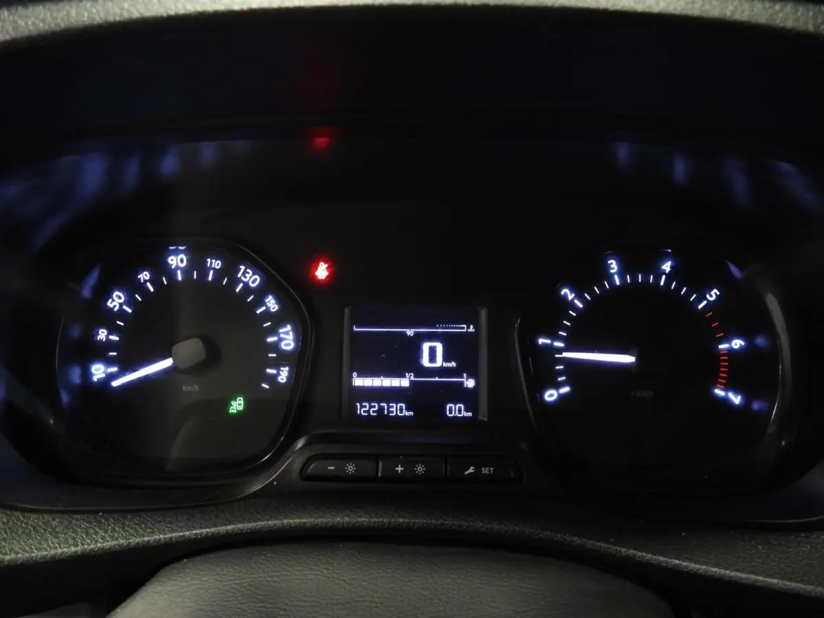 1.6 BlueHDI 95 Club M AIRCO/BLUETOOTH/PDC/SCHUIFDEUR!