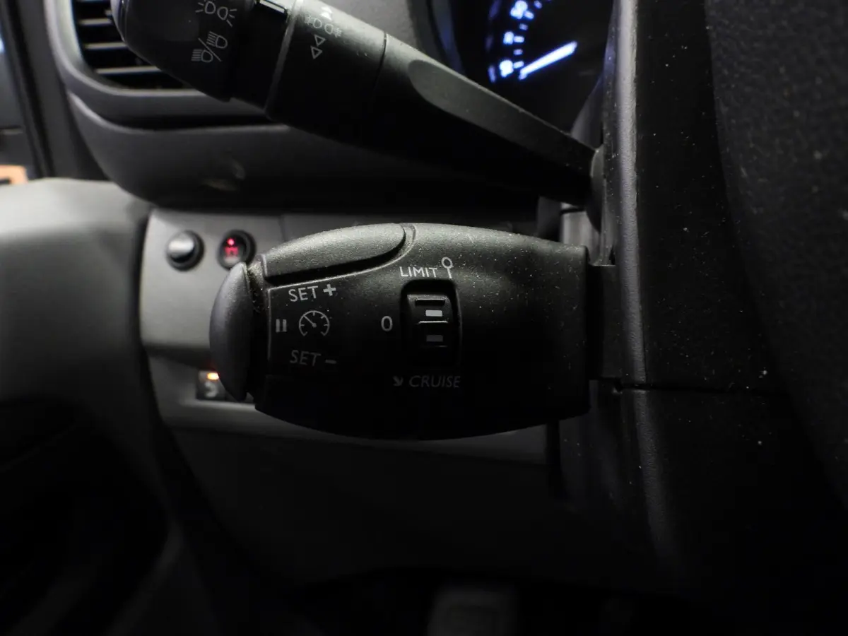 1.6 BlueHDI 95 Club M AIRCO/BLUETOOTH/PDC/SCHUIFDEUR!