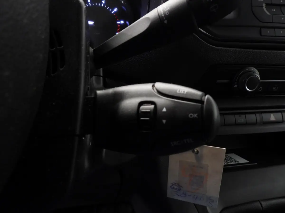 1.6 BlueHDI 95 Club M AIRCO/BLUETOOTH/PDC/SCHUIFDEUR!