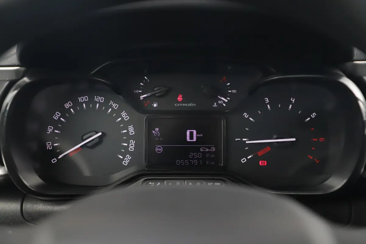 1.2 PureTech Feel Navigatie Carplay Android Climate Cruise Control Parkeersensor Rijstrooksensor