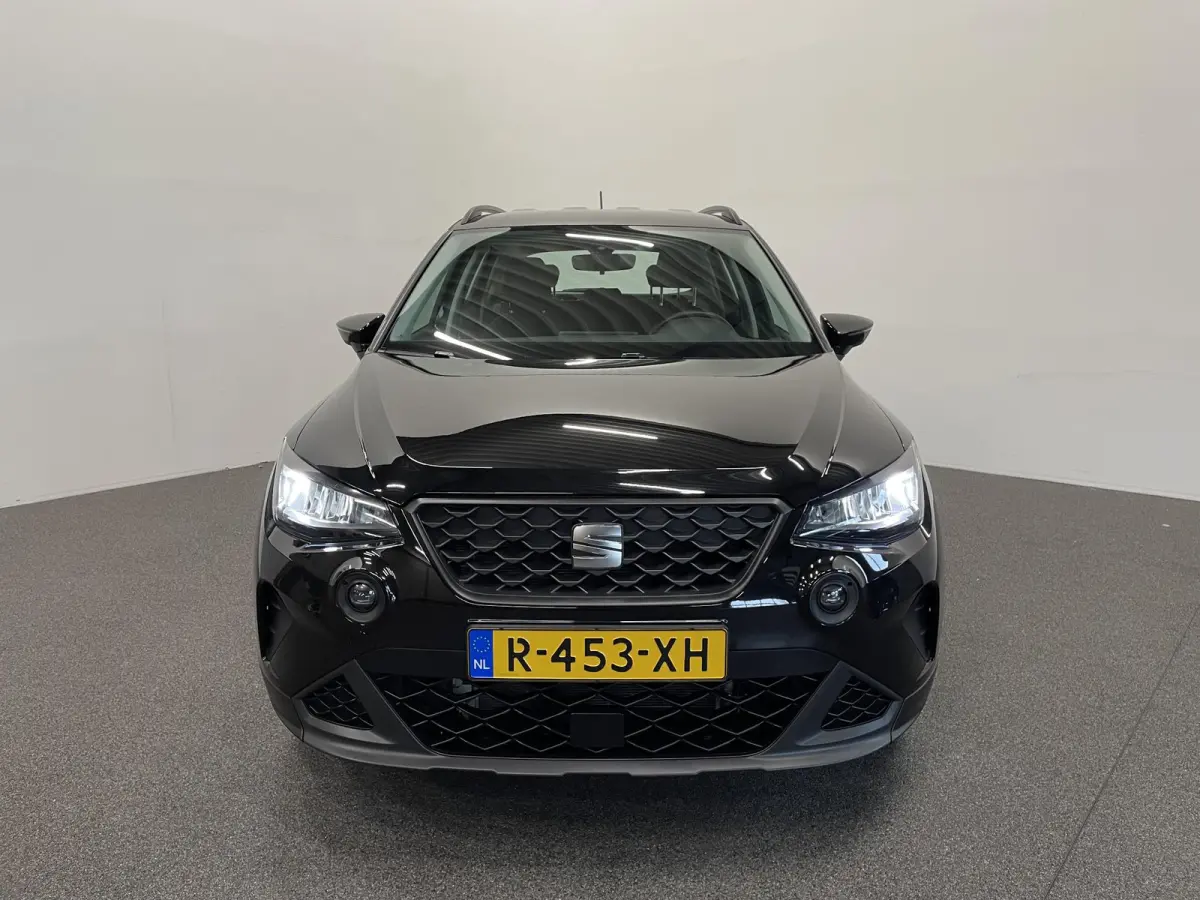 1.0 TSI Style Climate control Navigatie Apple Carplay/ Android Auto Parkeersensoren Cruise Control Full LED 17" LM Velgen