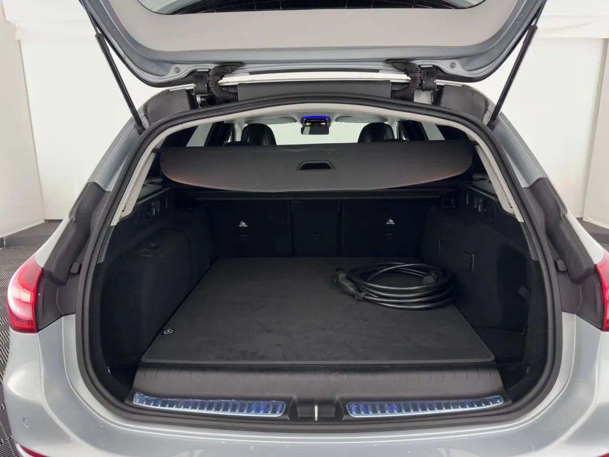 300 e Luxury Line (Plug-in) [3-Fase-11kW] (INCL.BTW) Aut. *FULL-LED | AMBIENT-LIGHT | TOP-VIEW | MEMORY-PACK | WIDESCREEN-COCKPIT | HEATED-COMFORTSEATS | NAVI-FULLMAP | SHIFTPADDLES | PRIVAC