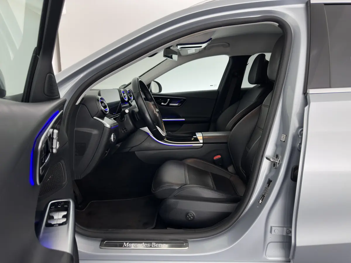 300 e Luxury Line (Plug-in) [3-Fase-11kW] (INCL.BTW) Aut. *FULL-LED | AMBIENT-LIGHT | TOP-VIEW | MEMORY-PACK | WIDESCREEN-COCKPIT | HEATED-COMFORTSEATS | NAVI-FULLMAP | SHIFTPADDLES | PRIVAC