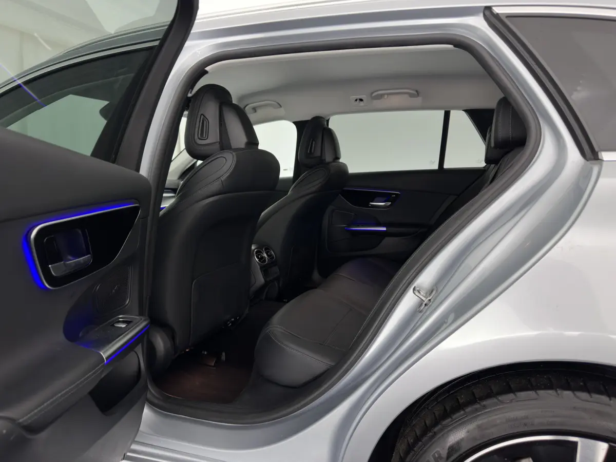 300 e Luxury Line (Plug-in) [3-Fase-11kW] (INCL.BTW) Aut. *FULL-LED | AMBIENT-LIGHT | TOP-VIEW | MEMORY-PACK | WIDESCREEN-COCKPIT | HEATED-COMFORTSEATS | NAVI-FULLMAP | SHIFTPADDLES | PRIVAC