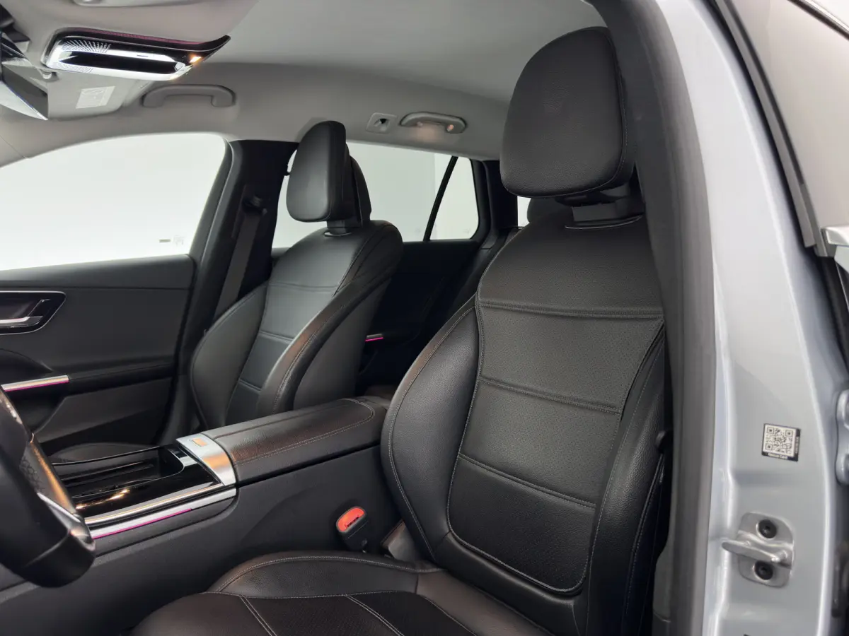 300 e Luxury Line (Plug-in) [3-Fase-11kW] (INCL.BTW) Aut. *FULL-LED | AMBIENT-LIGHT | TOP-VIEW | MEMORY-PACK | WIDESCREEN-COCKPIT | HEATED-COMFORTSEATS | NAVI-FULLMAP | SHIFTPADDLES | PRIVAC