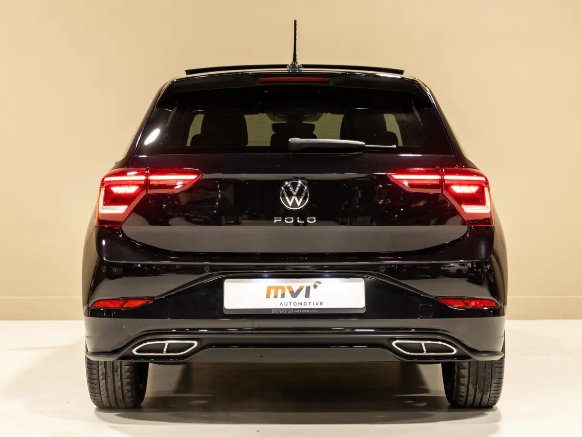 1.0 TSI R-Line Business / 110pk / NAP / Panorama dak / Stoelverwarming / Dodehoek herkenning /