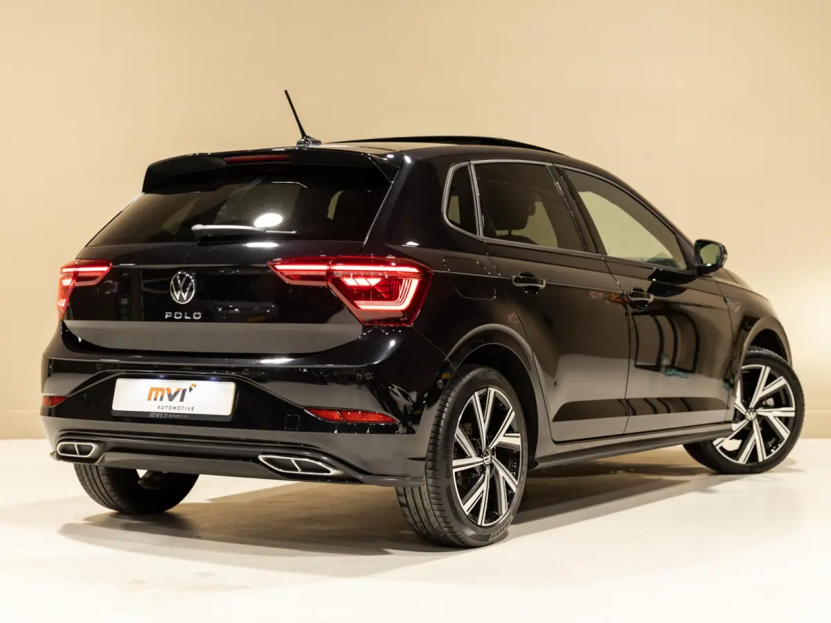1.0 TSI R-Line Business / 110pk / NAP / Panorama dak / Stoelverwarming / Dodehoek herkenning /
