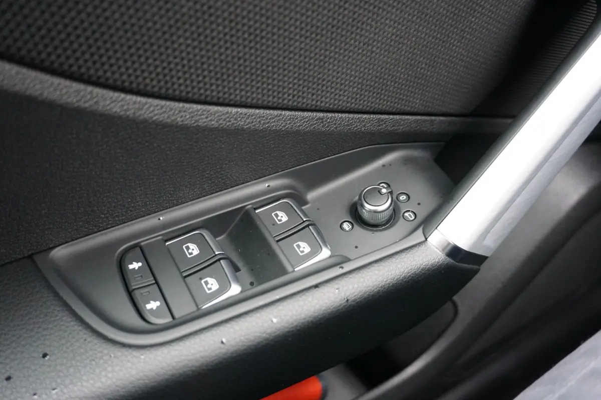 30 TFSI 110pk S Edition | Panoramadak | Smartphone Interface | Matrix-LED | PDC | Optiek Zwart