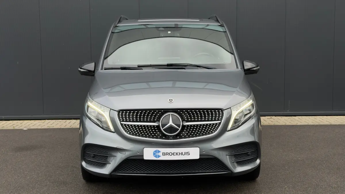 220d Lang DC Avantgarde Edition | Nieuwstaat | 360 Camera | Leder | Dubbele Schuifdeur