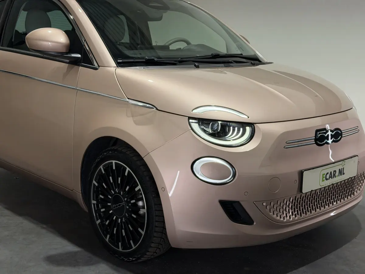 La Prima 42 kWh | pano dak | Led voor \ achter licht | JBL! audio | Stoelverwarming |