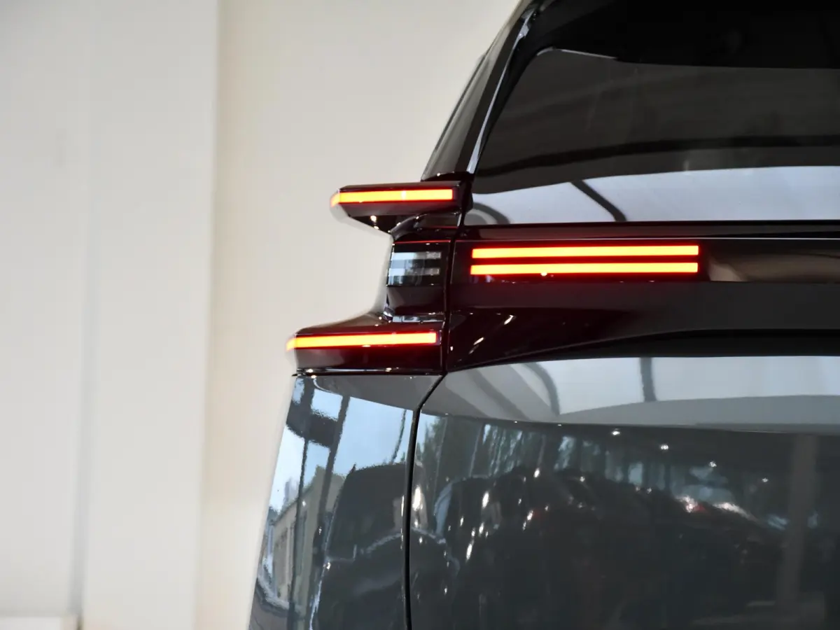 Max Comfort Range 74 kWh Leverbaar per januari 2027