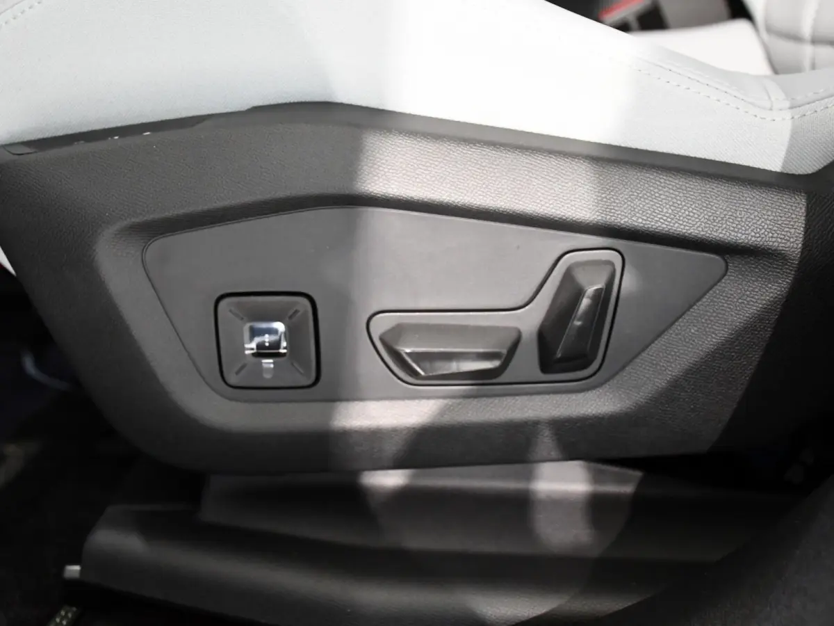 Max Comfort Range 74 kWh Leverbaar per januari 2027