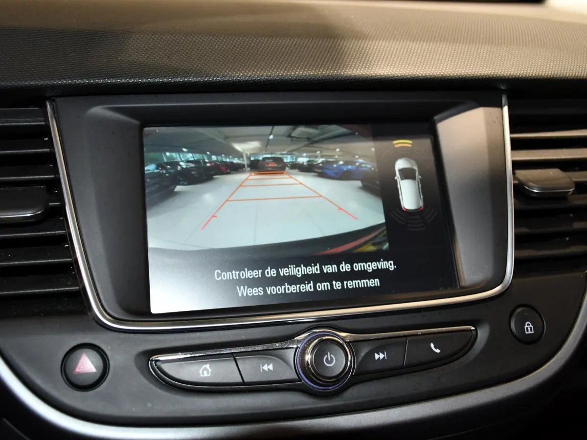 1.2 Turbo GS Line | Apple CarPlay / Android Auto |