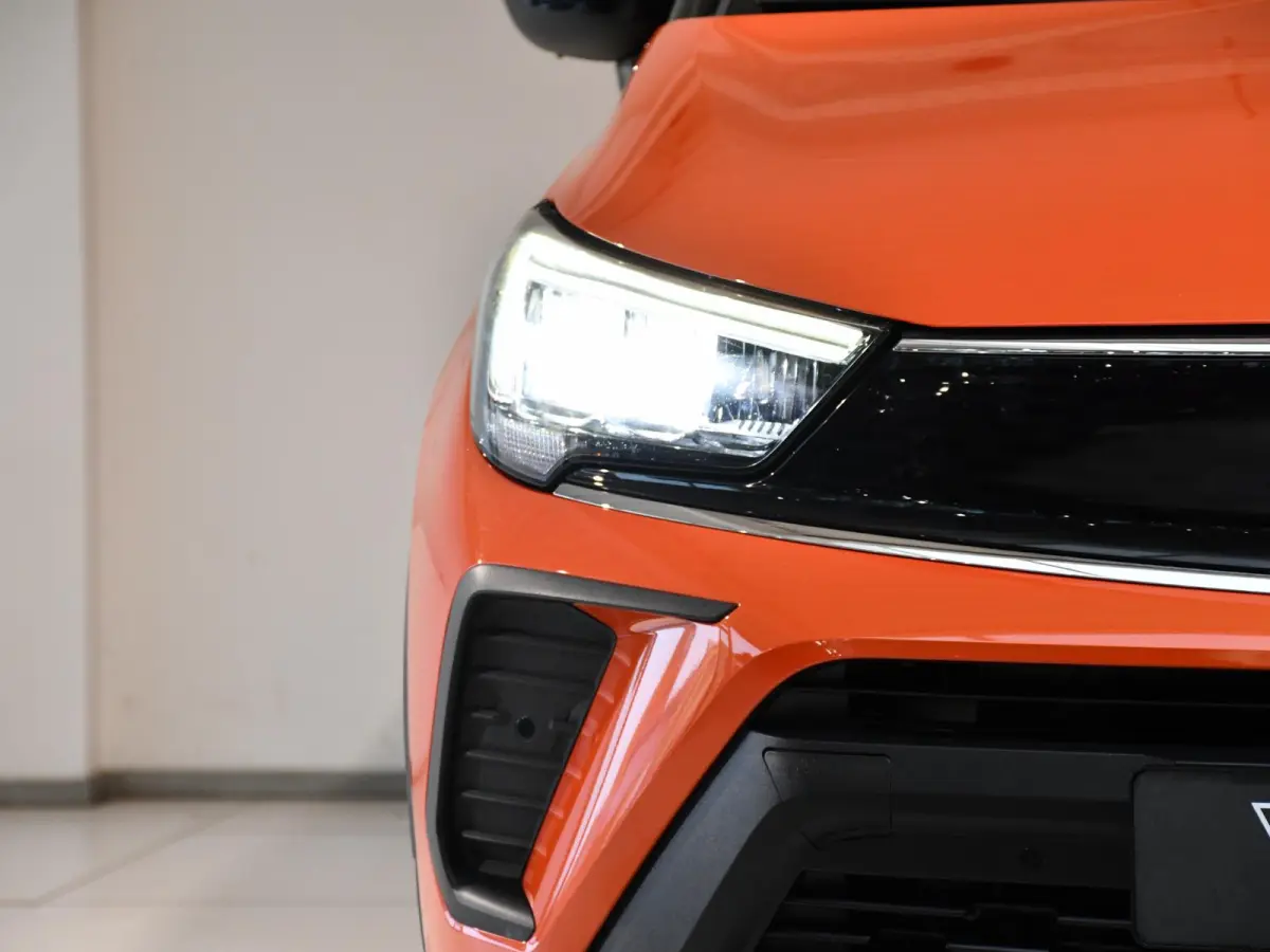 1.2 Turbo GS Line | Apple CarPlay / Android Auto |