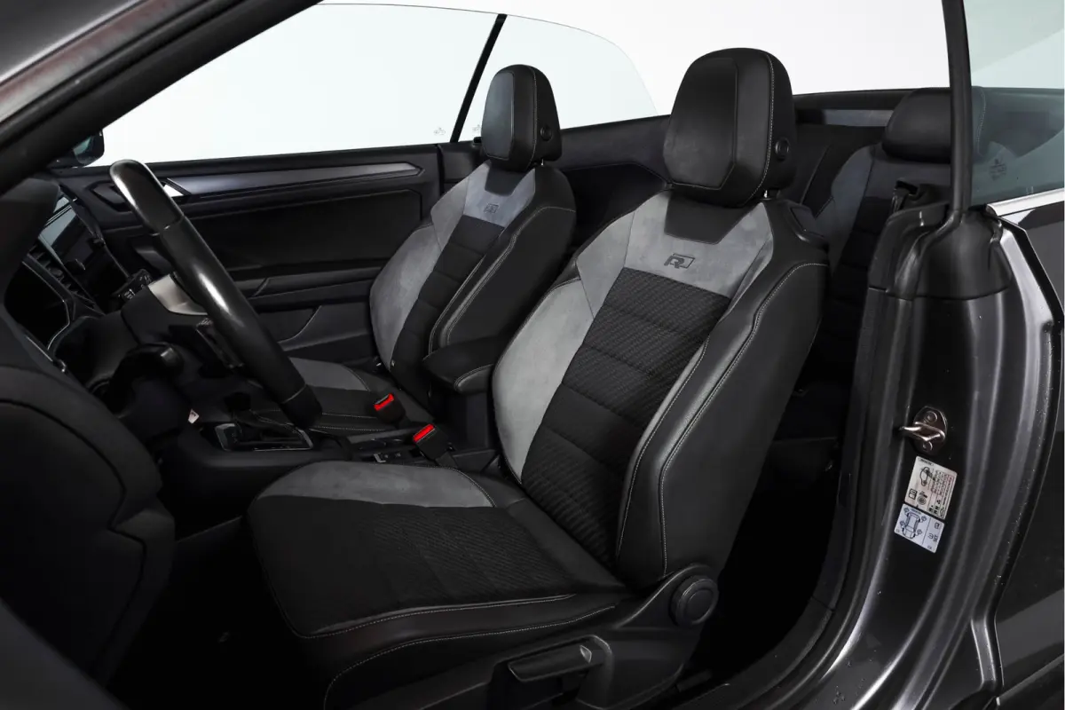 1.5 TSI 150 PK R-Line | Dig. Cockpit | Adapt. Cruise | Stoelverw. | PDC | Carplay / Android | ECC | LM 17" |