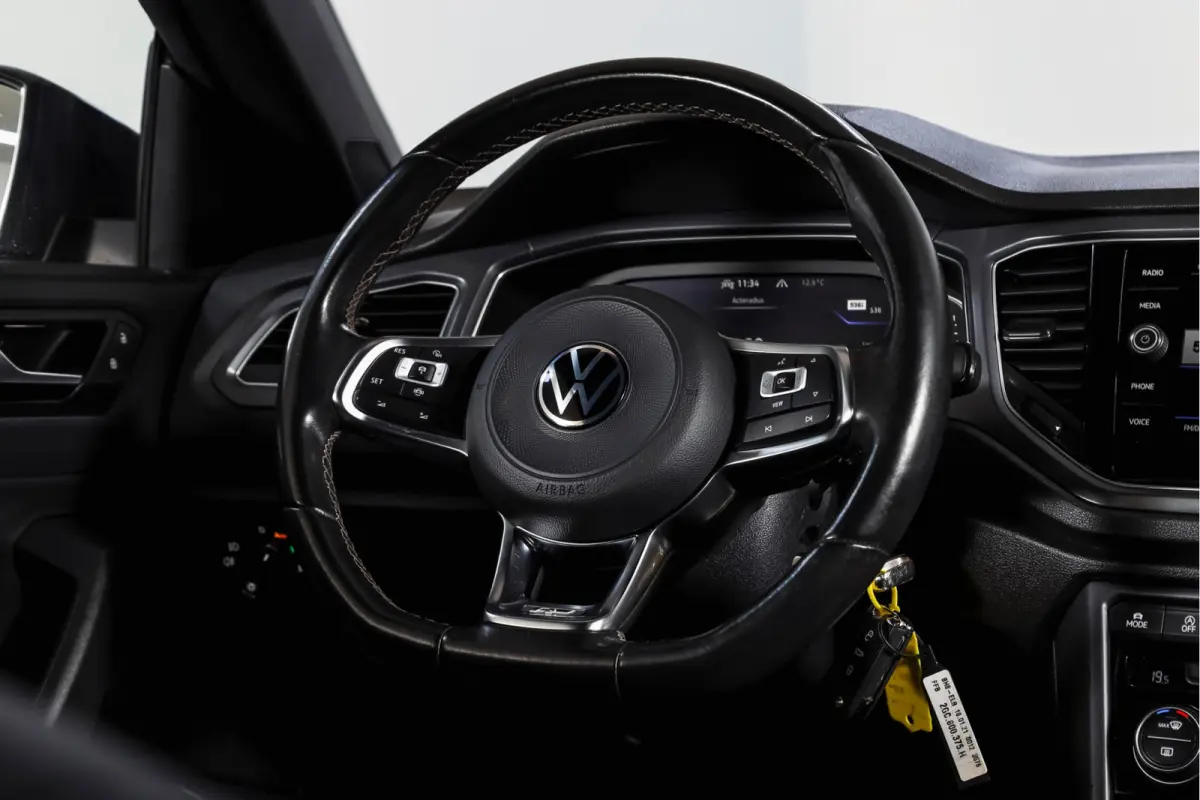 1.5 TSI 150 PK R-Line | Dig. Cockpit | Adapt. Cruise | Stoelverw. | PDC | Carplay / Android | ECC | LM 17" |