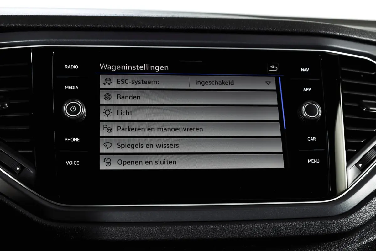 1.5 TSI 150 PK R-Line | Dig. Cockpit | Adapt. Cruise | Stoelverw. | PDC | Carplay / Android | ECC | LM 17" |