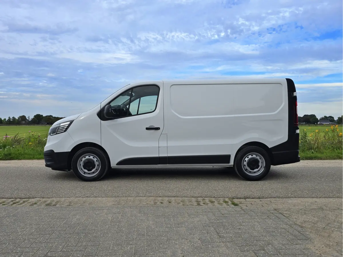 2.0 DCi L1 H1 - 131 Pk - Euro 6 - Airco - Cruise Control - ParkeerCamera