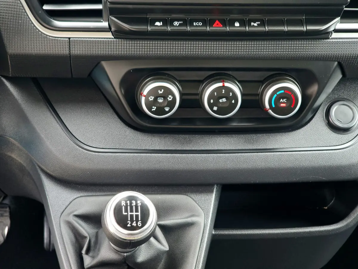 2.0 DCi L1 H1 - 131 Pk - Euro 6 - Airco - Cruise Control - ParkeerCamera
