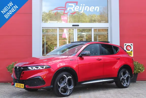 1.3 270PK Ibrida Plug-In Q4 SPORT SPECIALE | PANORAMISCH SCHUIF KANTELDAK MET ZWARTE DAKSTRIPS | ROSSO BRERA (METALLIC ROOD) MET ZWART DAK  | HARMAN KARDON PREMIUM AUDIO MET 14 SPEAKERS | TE