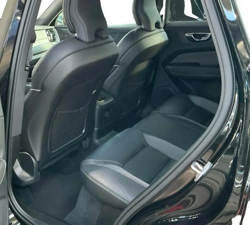2.0 T8 Plug-in hybrid AWD Ultra Black Edition Panoramadak - Adaptieve Cruise Control - Head up - Harman Kardon - Stoelverwarming voor/achter - Achteruitrijcamera - Keyless Drive -