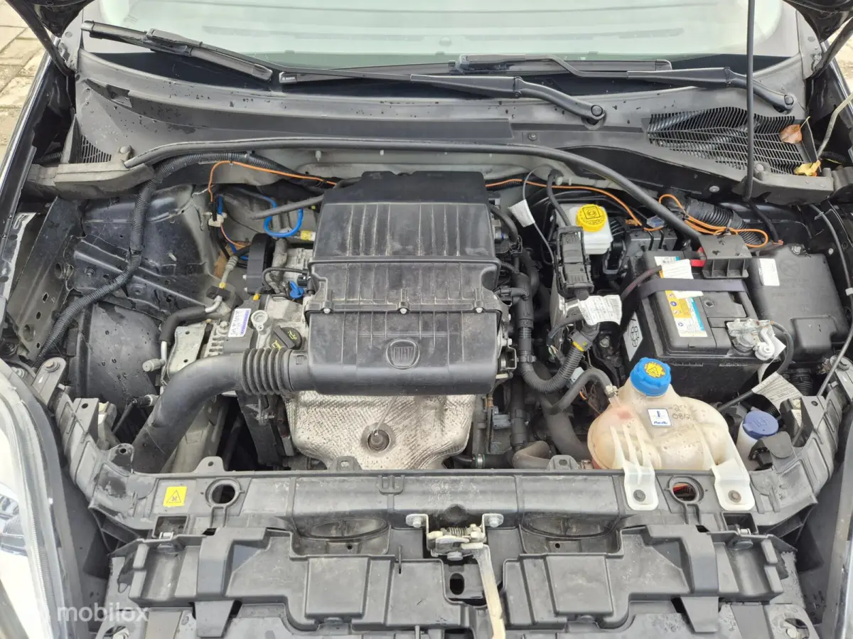 1.2 (4 Cilinder) 5 Deurs, Airco, Trekhaak