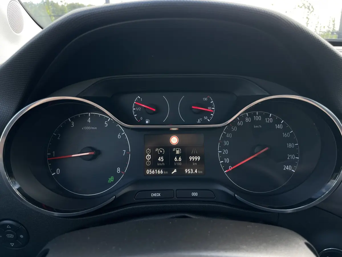 1.2 Turbo Innovation | Carplay | PDC | Camera | Cruise Control |