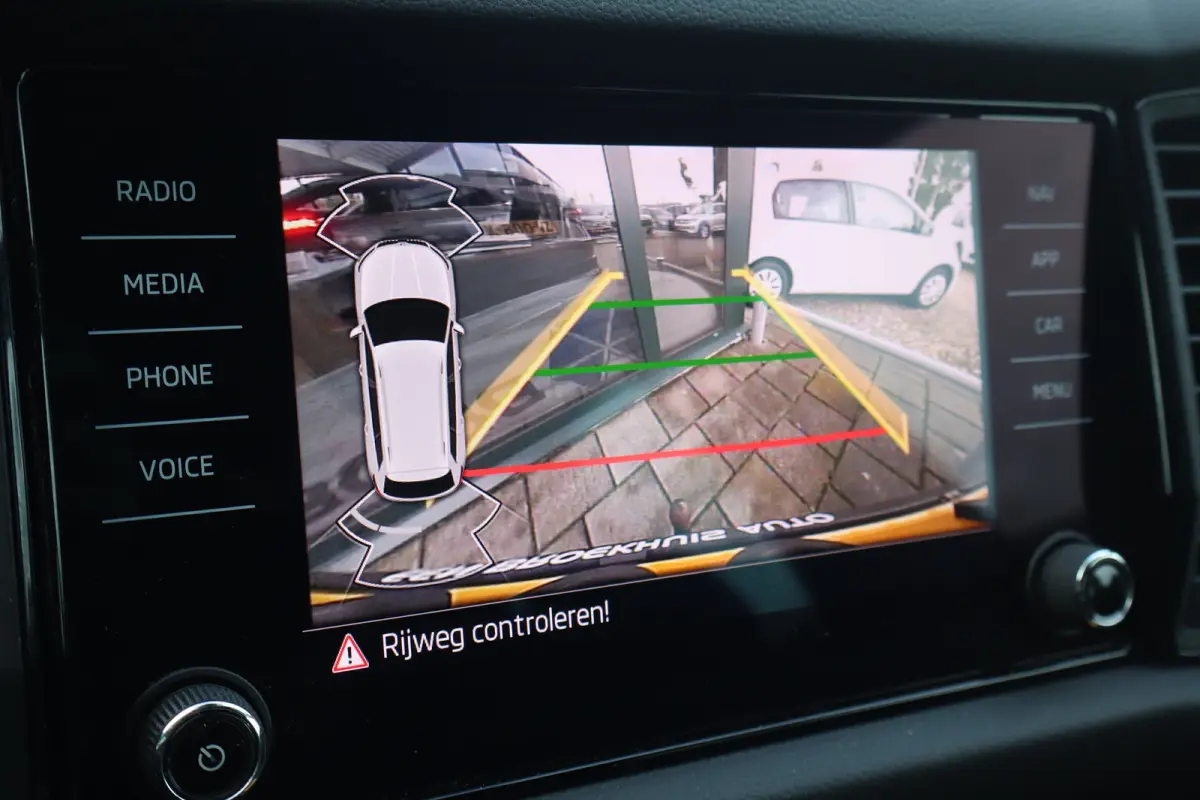 1.5 TSI Sportline Business 150PK TREKHAAK | Apple Carplay/Android Auto|telefoonintegratie premium | Cruise control adaptief | Electronic climate controle