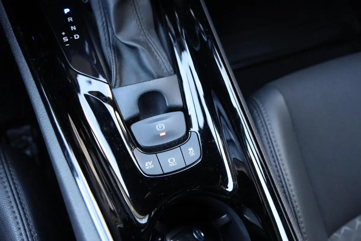 2.0 Hybrid Style|Stoel/Stuurverwarming|Camera|Keyless|Dodehoek detectie|