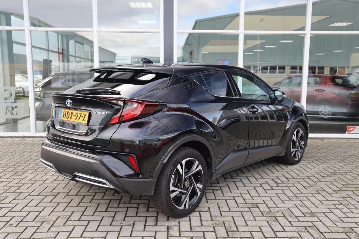 2.0 Hybrid Style|Stoel/Stuurverwarming|Camera|Keyless|Dodehoek detectie|