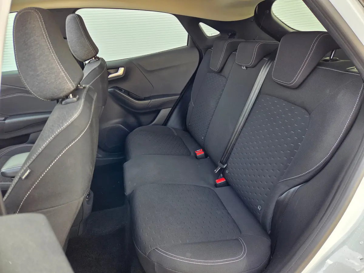Titanium | Adaptive Cruise Control / Stoel- en stuurwielverwarming / Elektrisch schuif/kantel-dak / 360 Camera / Volledig onderhouden / | Adaptive Cruise | Apple Carplay/Android Auto|telefoo