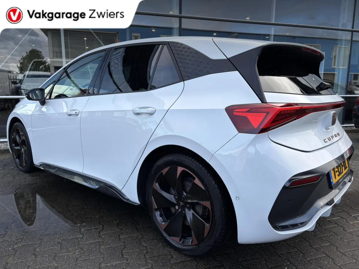Business 62 kWh SOH94.3%|glazendak|Camera|Carplay|Stoel/stuur verwarm.