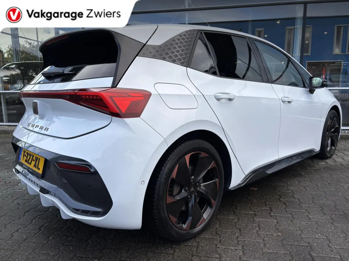 Business 62 kWh SOH94.3%|glazendak|Camera|Carplay|Stoel/stuur verwarm.