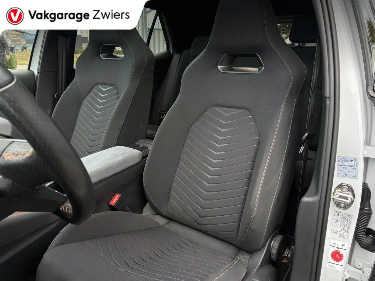 Business 62 kWh SOH94.3%|glazendak|Camera|Carplay|Stoel/stuur verwarm.