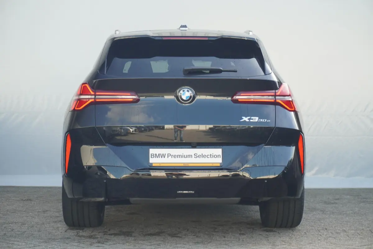 30e xDrive |
