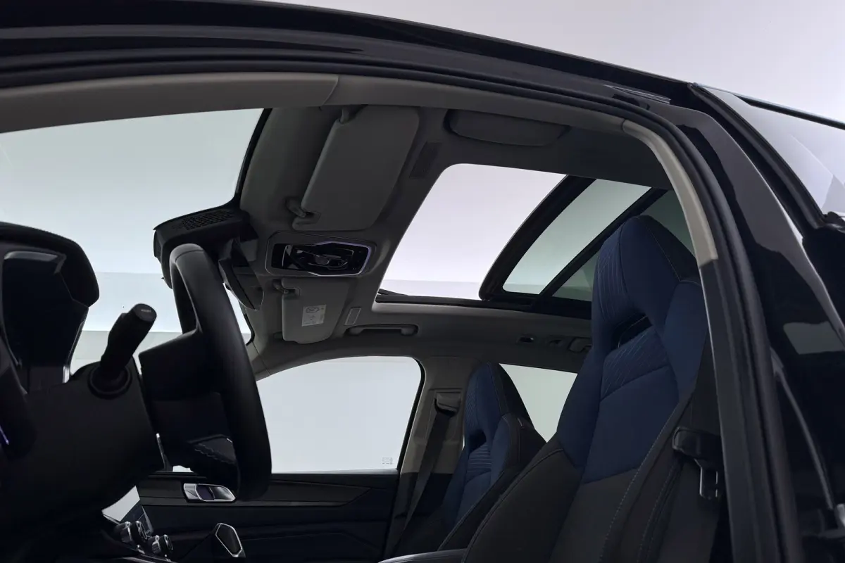 1.5 | Trekhaak | Panoramadak | Org NL | CarPlay | Camera | Infinity | Stoelverwarming |