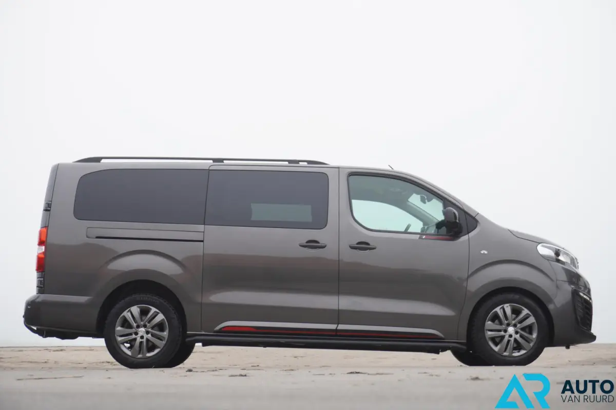 Bestel 231L 2.0 BlueHDI 180 DC Premium