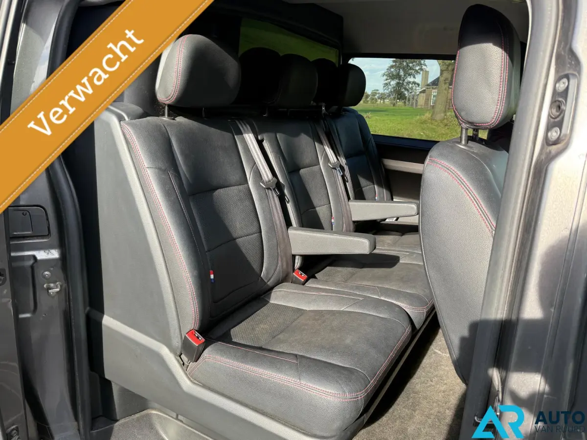 Bestel 231L 2.0 BlueHDI 180 DC Premium